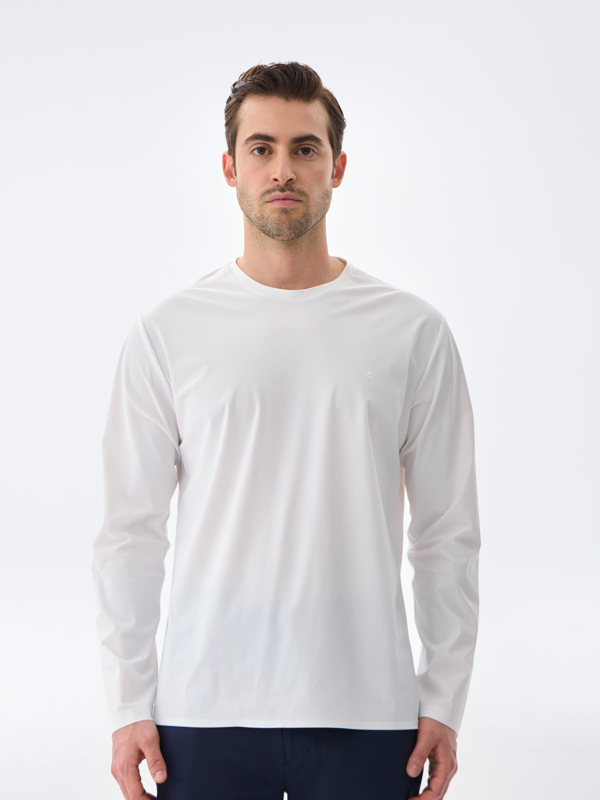 #renk_subtle white