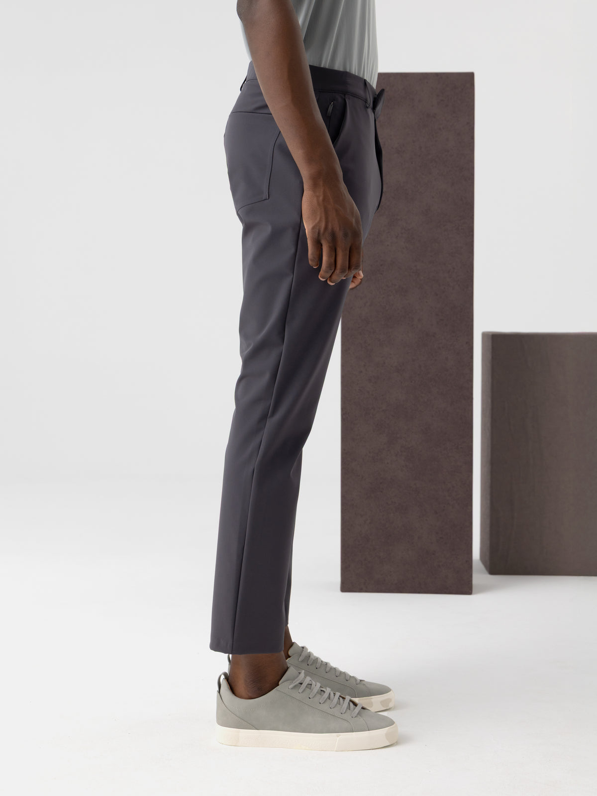 #renk_dark grey