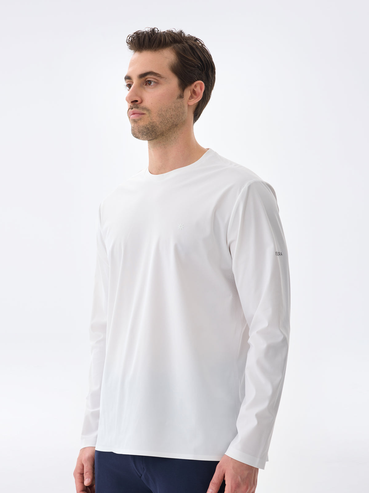 #renk_subtle white