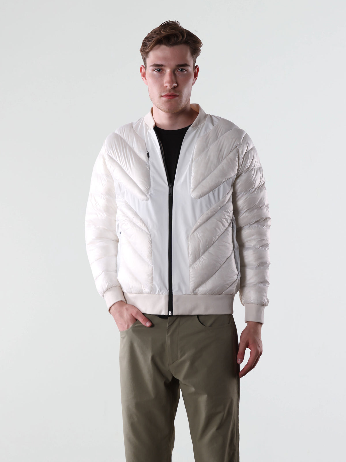 #renk_subtle white