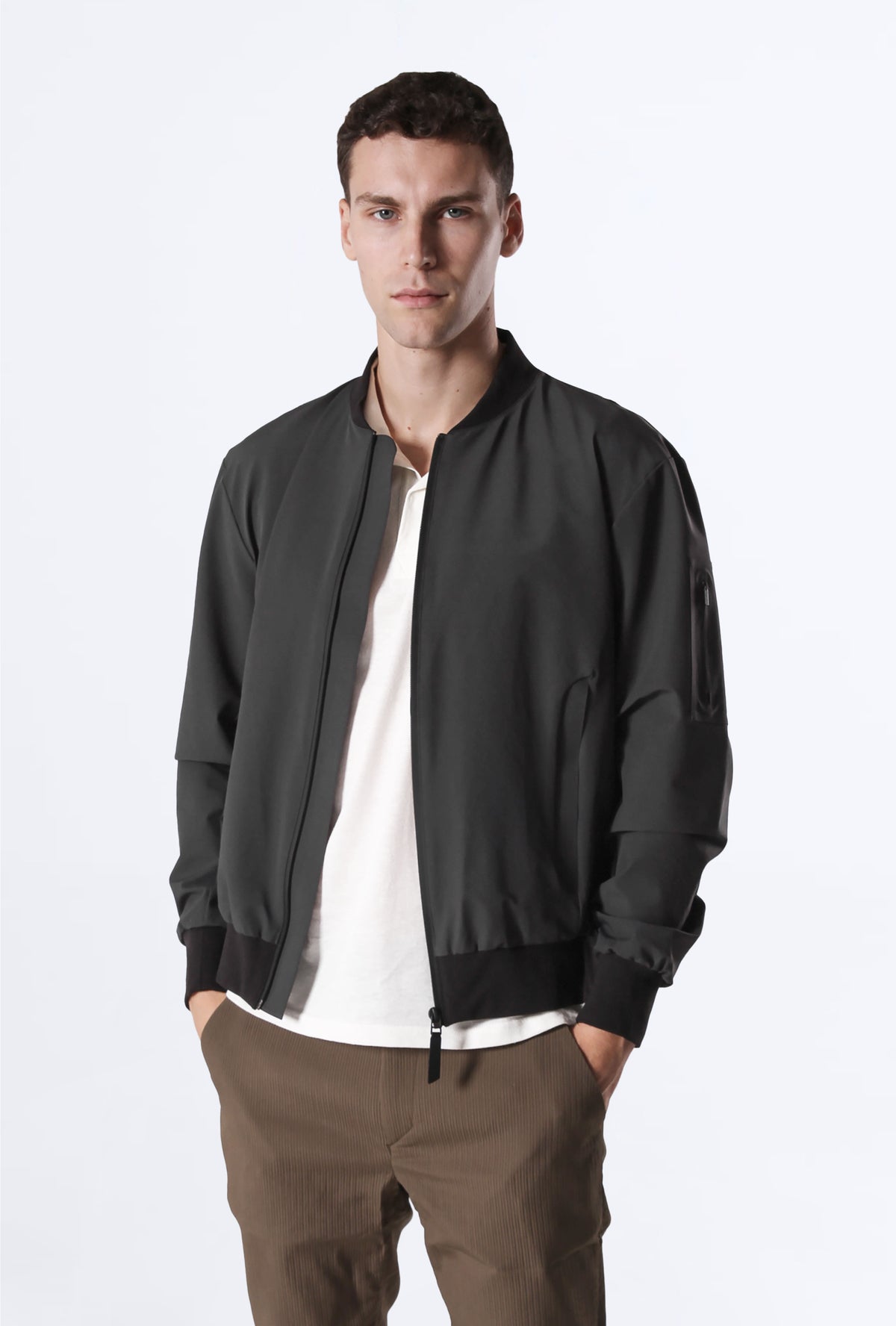 #renk_dark grey