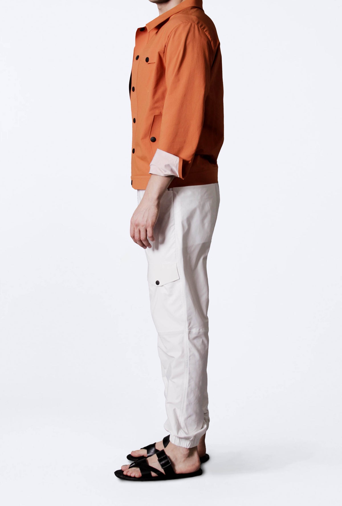 #renk_subtle white