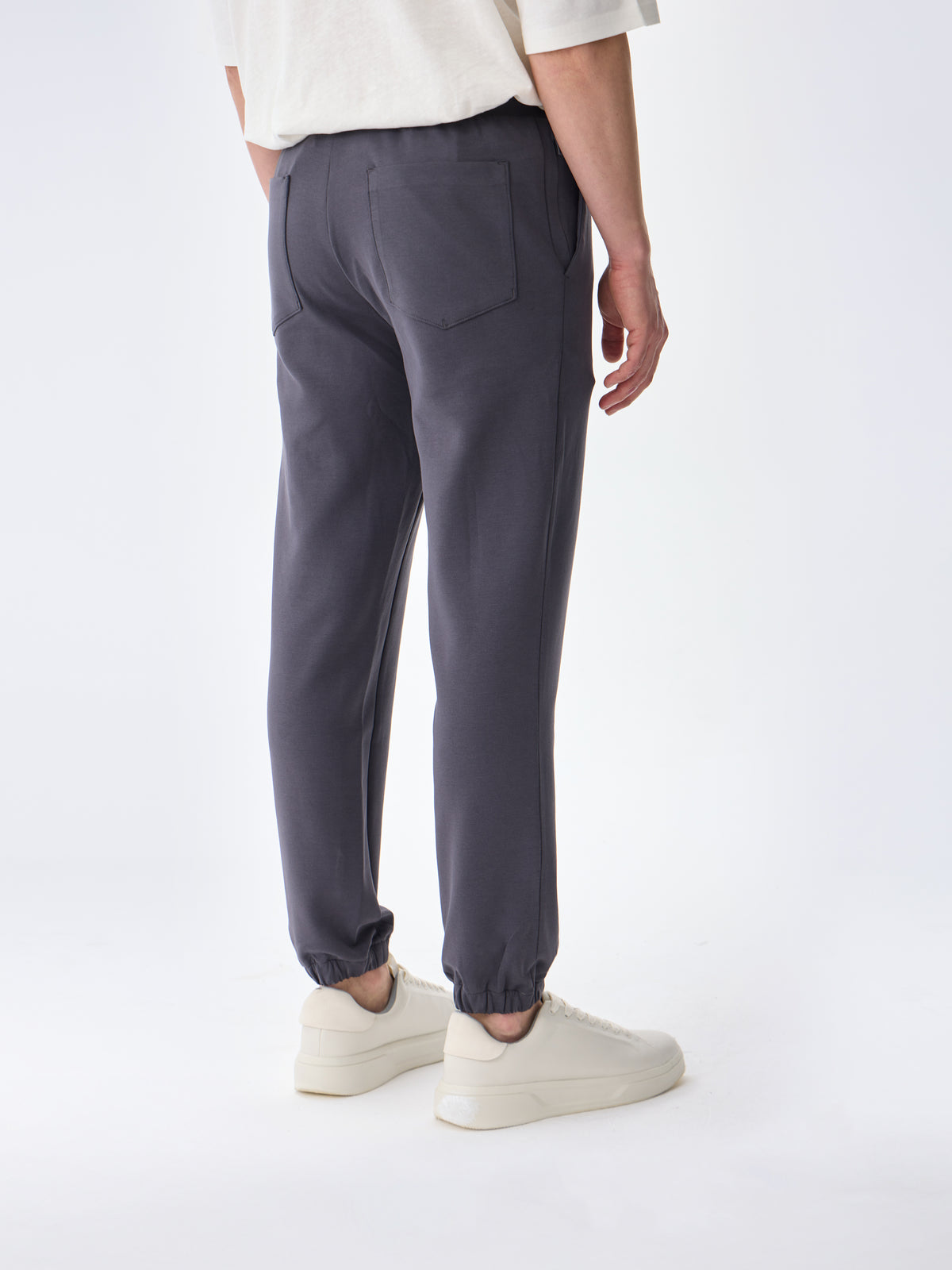 #renk_dark grey