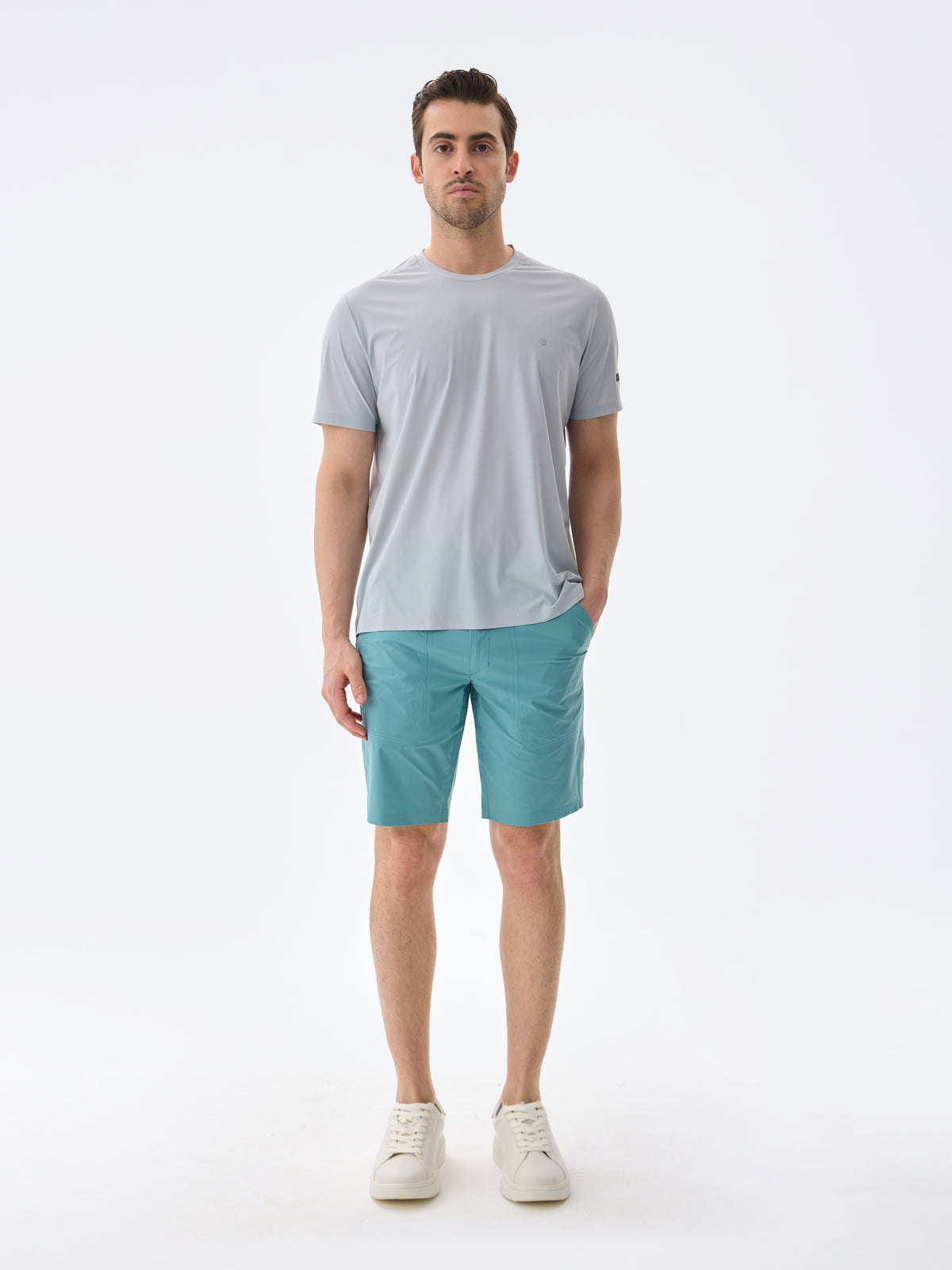 #renk_light grey