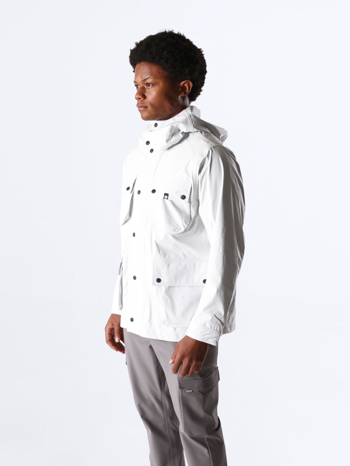 #renk_subtle white