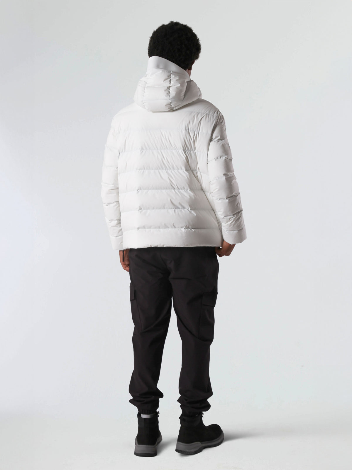 #renk_subtle white