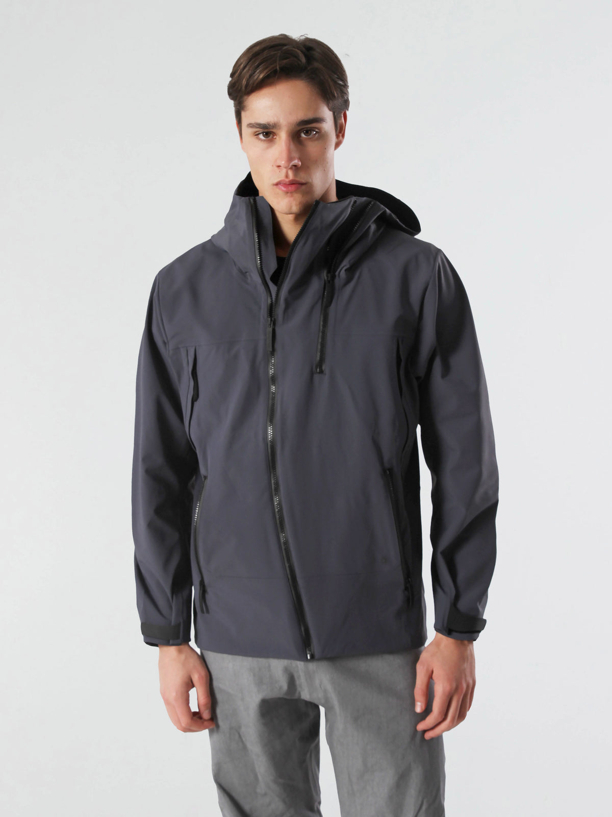 #renk_dark grey