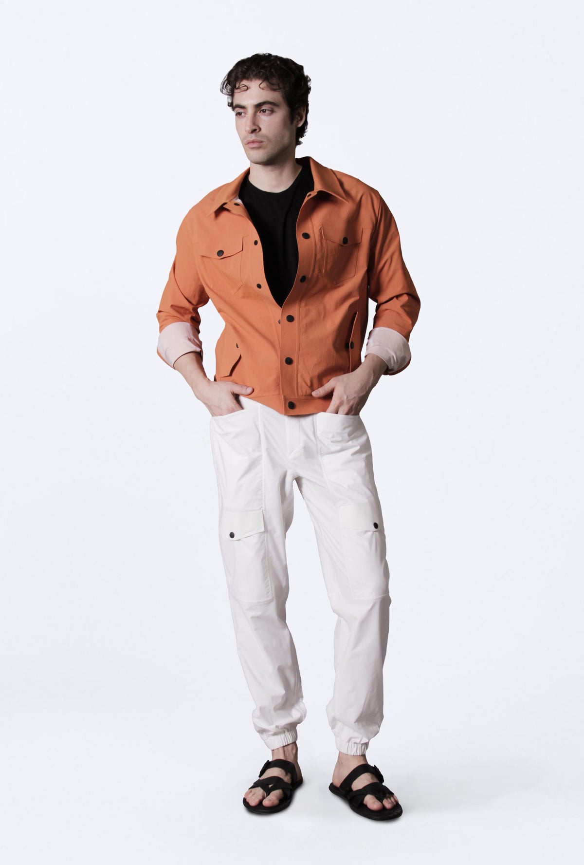 #renk_subtle white