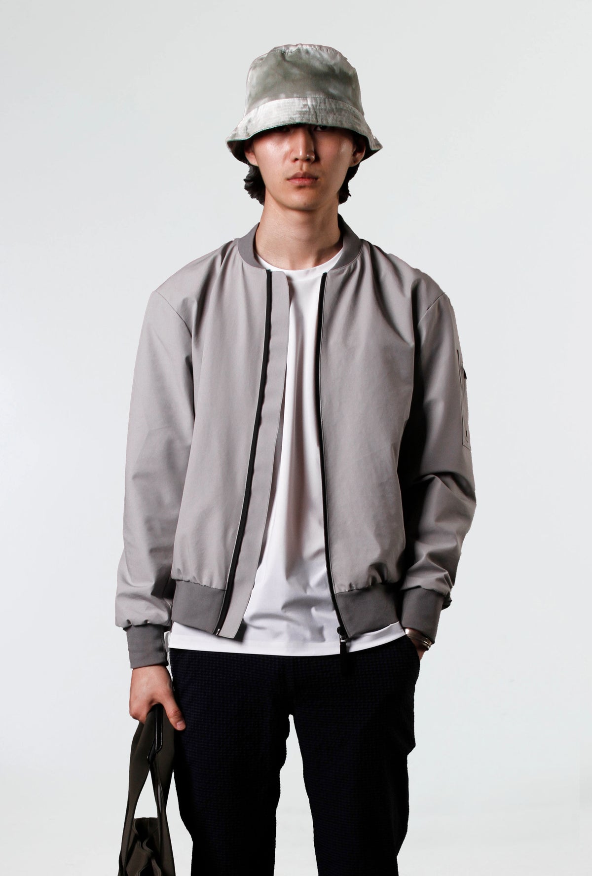 #renk_ultimate grey