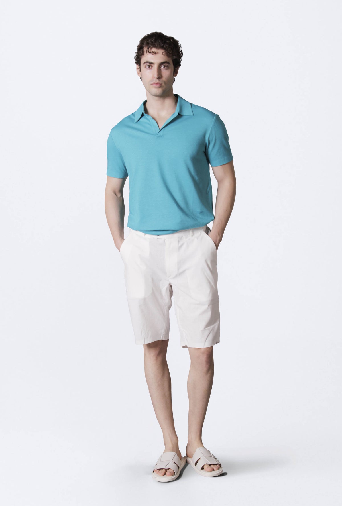 #renk_subtle white
