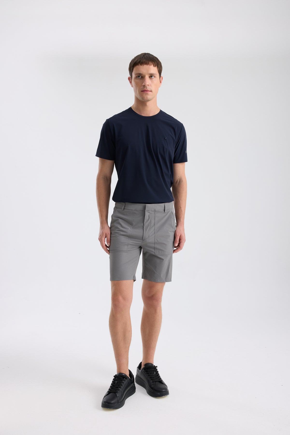 #renk_light grey