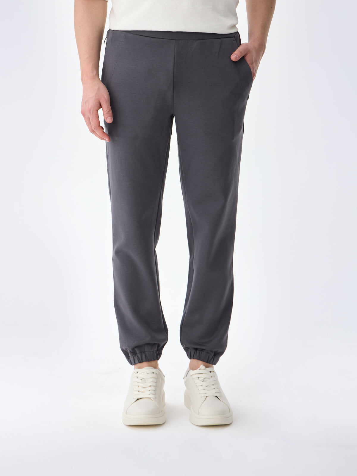 #renk_dark grey