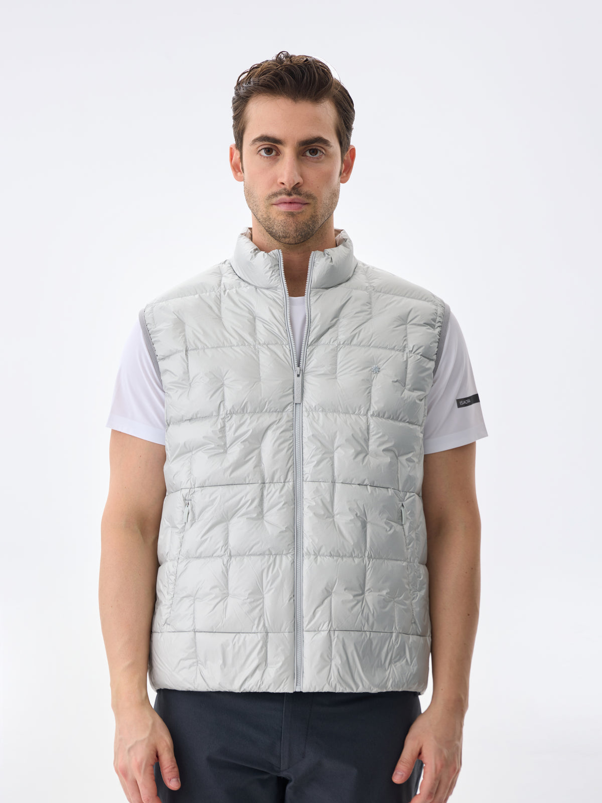 #renk_subtle white
