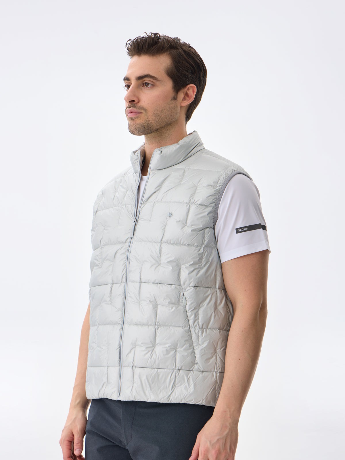 #renk_subtle white